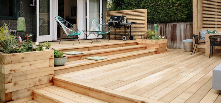 Cedar Decking Suppliers in Lynwood, CA